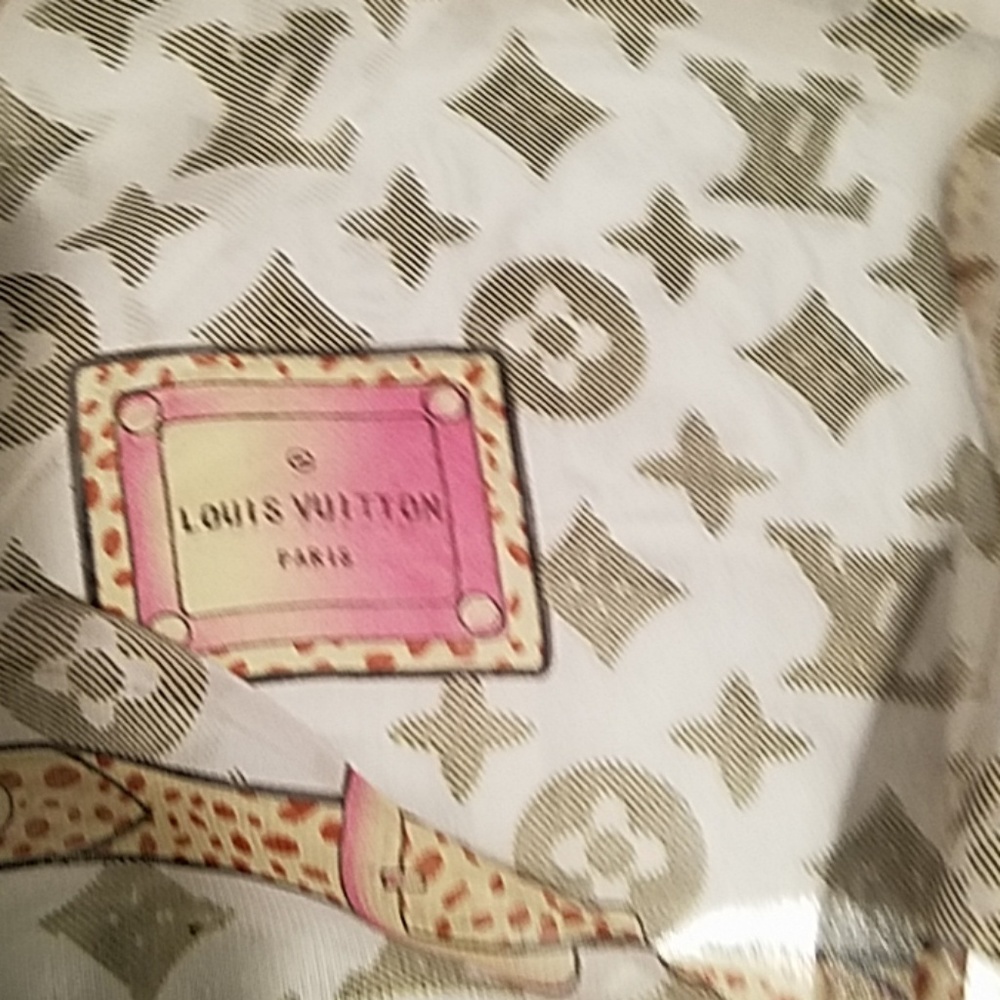 Louis Vuitton scarf